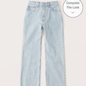 Abercrombie Curve Love 90s High Rise Relaxed Jean